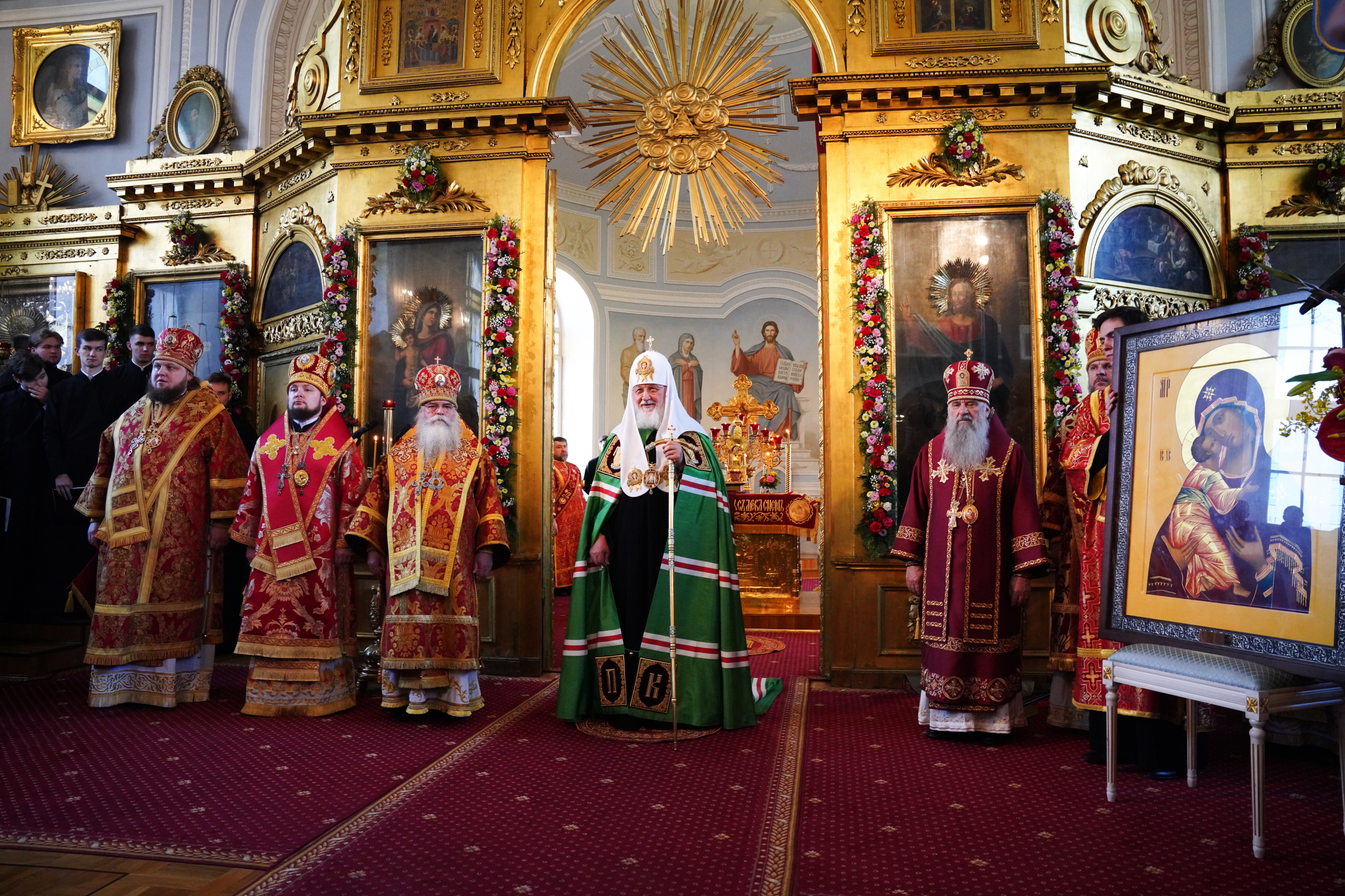 Святейший Патриарх Кирилл в академическом храме апостола Иоанна Богослова