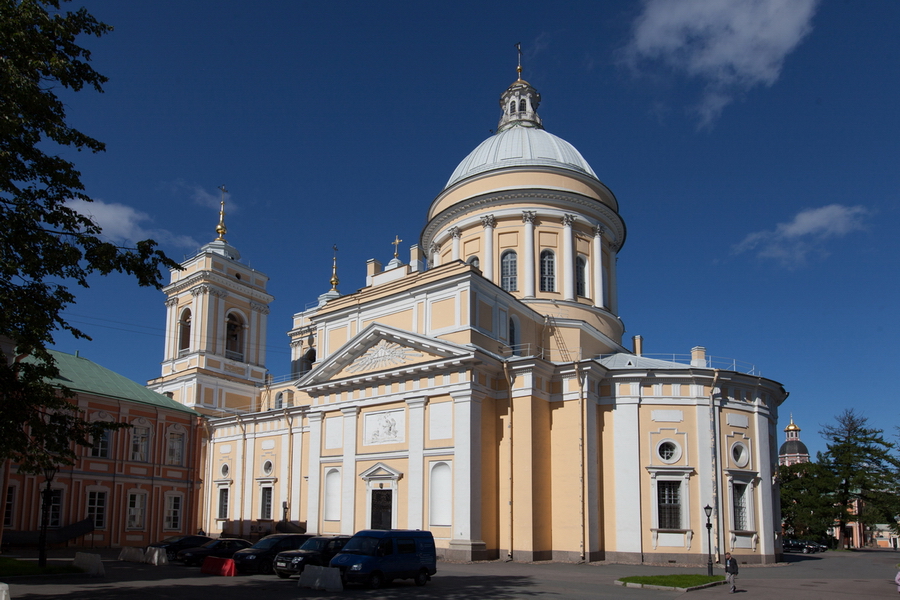 ﻿﻿ В Александро-Невской Лавре идет набор на курсы церковных чтецов
