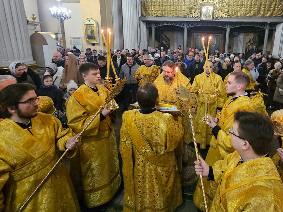 Свято-Троицкий собор Александро-Невской Лавры