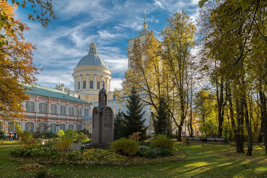 Свято-Троицкая Александро-Невская лавра