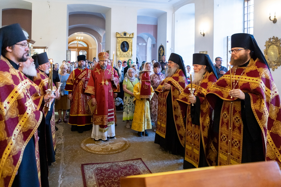 Благовещенская церковь Александро-Невской Лавры