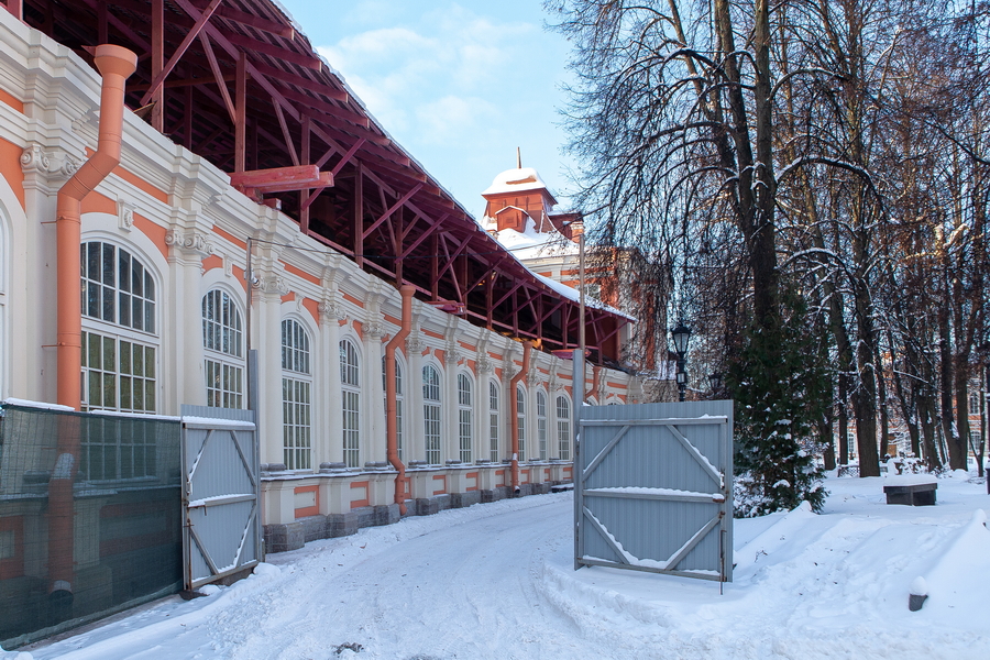 Семинарский корпус Александро-Невской Лавры