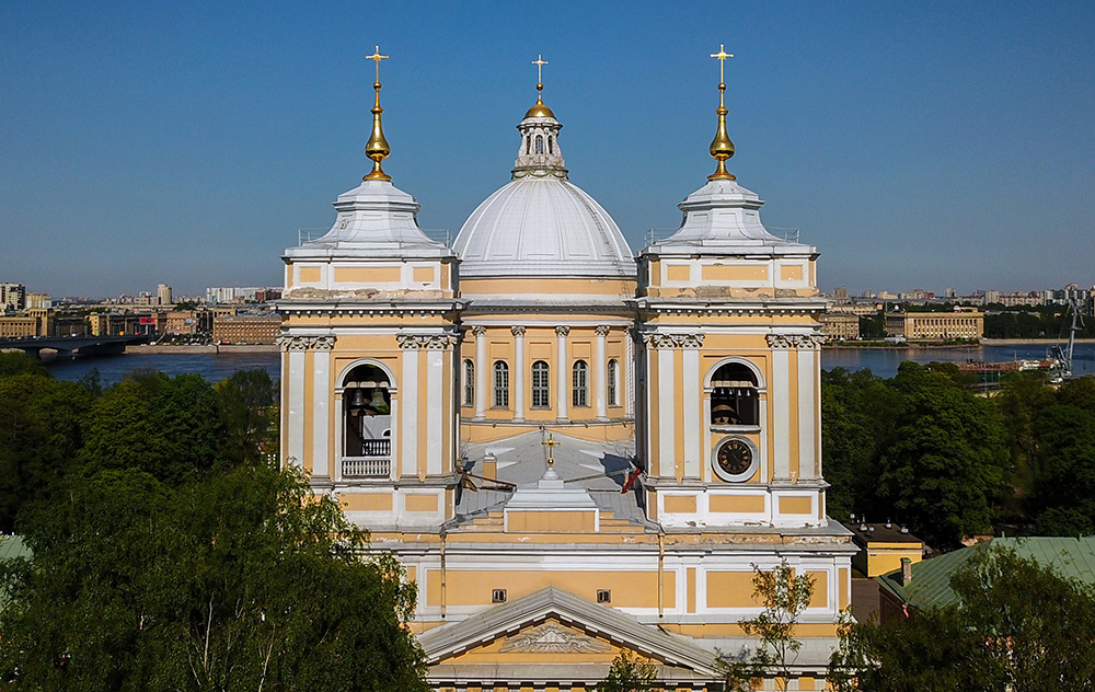 Свято-Троицкий собор Александро-Невской лавры